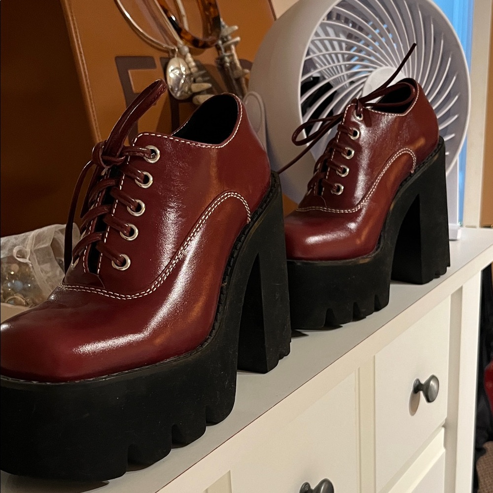 Jeffrey Campbell Stylish Burgundy Platform Lace-Up Shoes